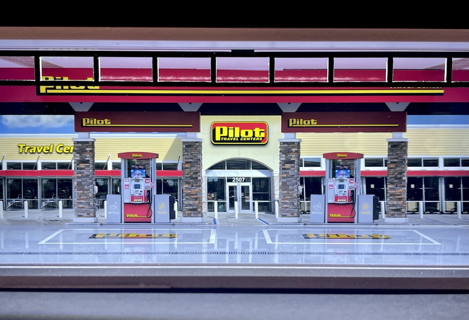 Pilot Gas Station Garage Theme 164 Model Diorama LED Lighting! For Hot