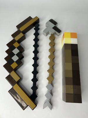 Official Minecraft ThinkGeek 11'' Torch Wall Mountable Light & Bow And Arrow