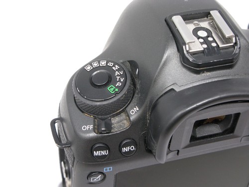 Canon EOS 5Ds 50.6MP Digital SLR Camera Body & BG-E11 Battery Grip - Boxed - Picture 6 of 17