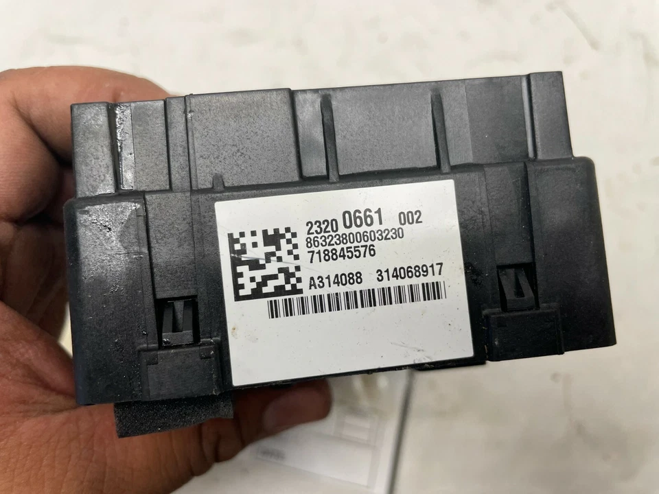 2015 CADILLAC ESCALADE Instrument Panel Fuse Block Box 23200661 RIGHT OEM - Image 3 of 4