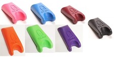 1 Cue Q Claw - Portable Cue Holder - Holds 1 Cue - 9 color choices
