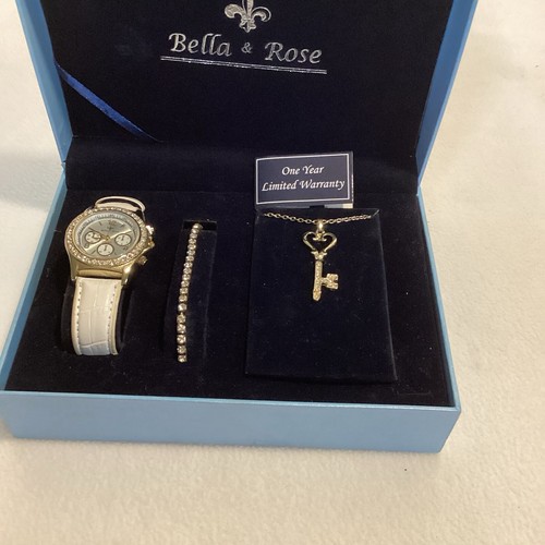 Bella & Rose watch and bracelet set - Picture 12 of 12