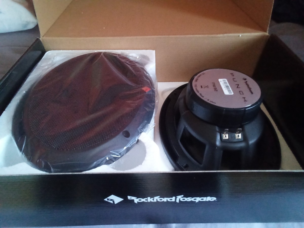 Rockford Fosgate P1692 2-Way Full Range Car Speaker - Black Rockford Fosgate P1692 2-Way Full Range Car Speaker - Black
