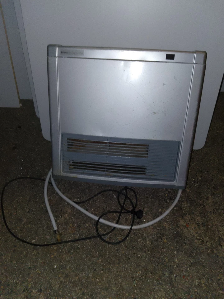 Rinnai Avenger 25 Convector Portable Natural Gas Heater. - image 3 of 3