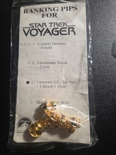  STAR TREK , Voyager, Ds9,TNG. Ranking Pip.  4 Gold One Black. Sealed, Db1