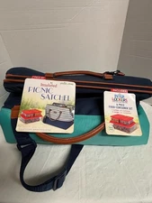NEW Insulated Summer Picnic Satchel w/ 6 Piece Interlocking Containers