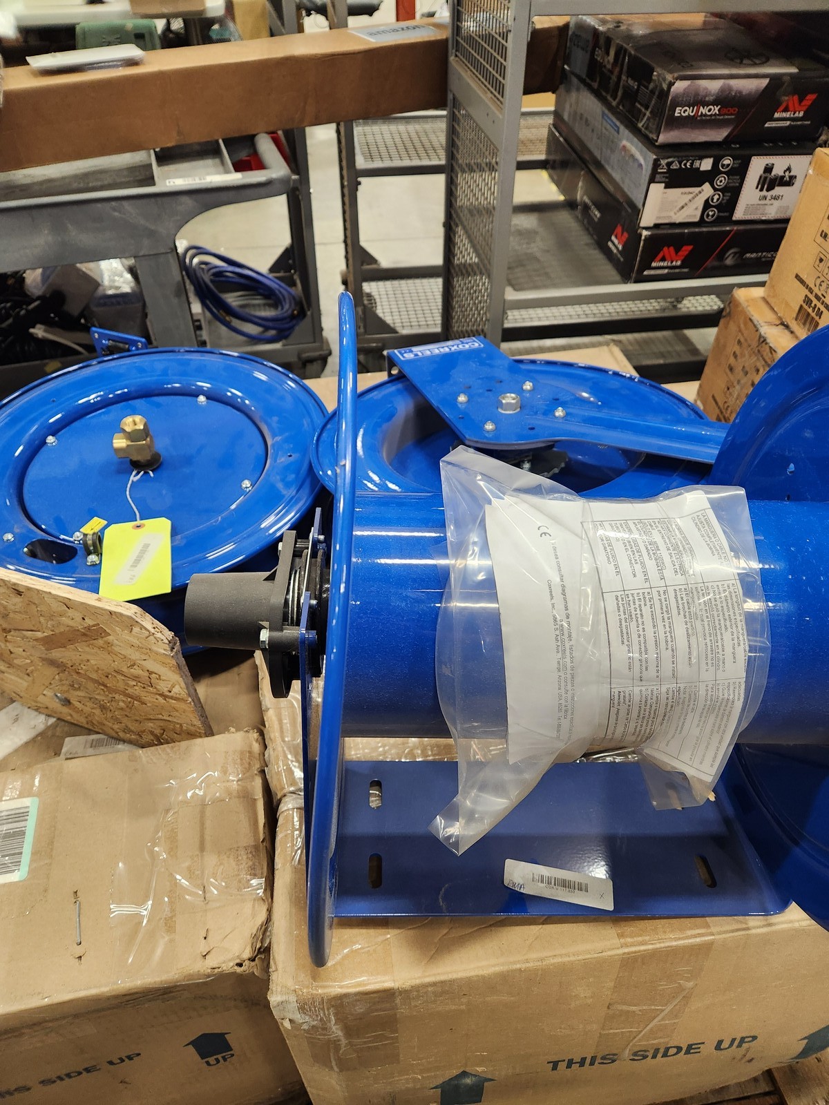 Clearance-Coxreels V-117-850 Vacuum hand crank reel, 1-1/2" 