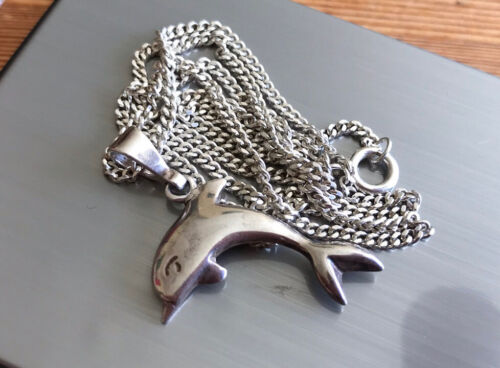 925 sterling silver Dolphin pendant and silver chain 