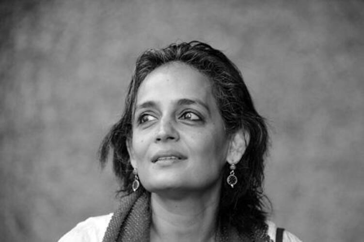 Thumbnail - The God Of Small Things | Arundhati Roy | Taschenbuch | 340 S. |