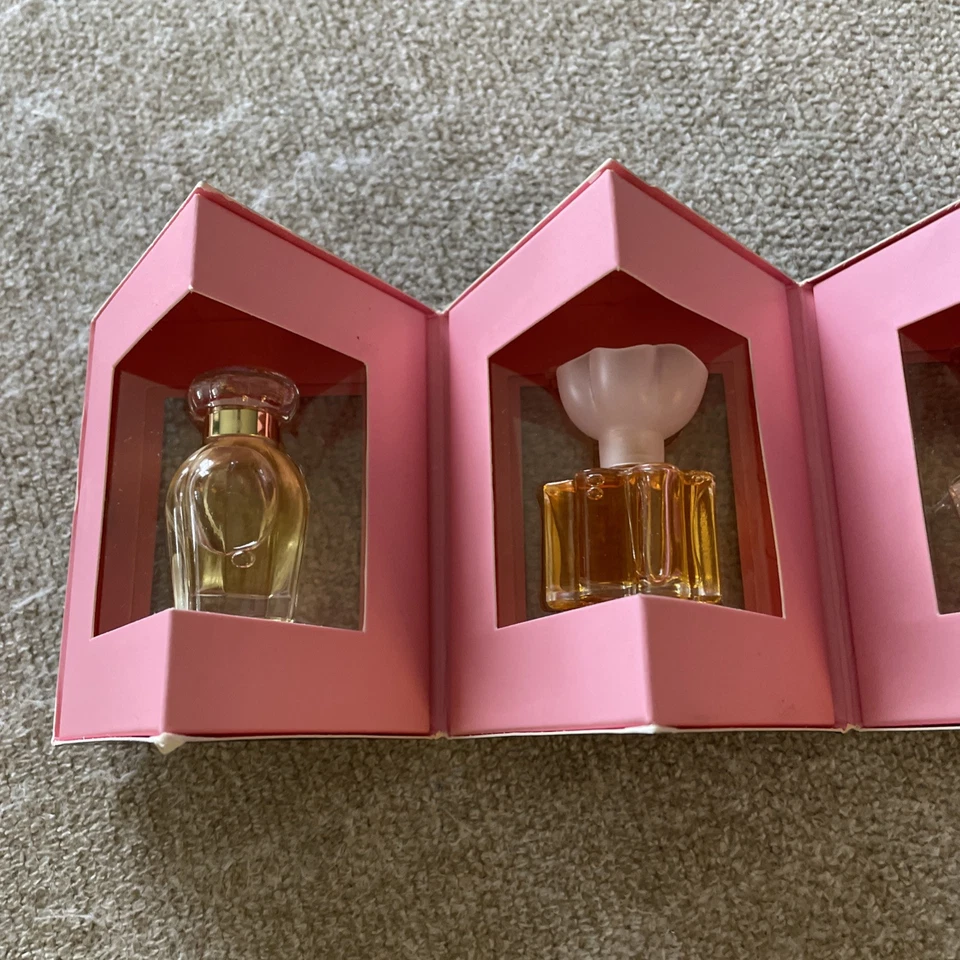 OSCAR DE LA RENTA PERFUME MINI SET ROSAMOR VOLUPTE RUFFLES 0.13 oz 4 ml New - Image 2 of 4