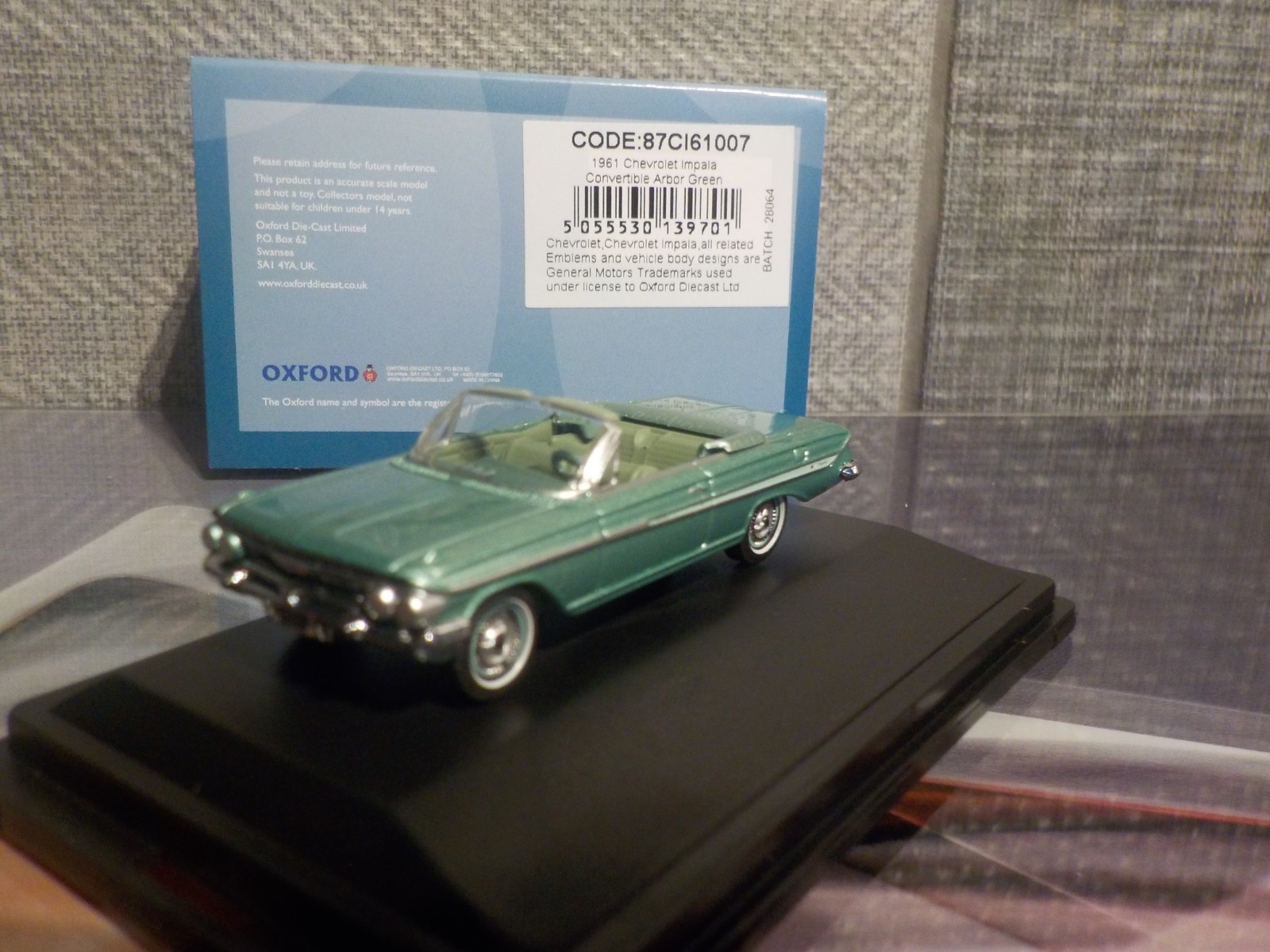 Chevrolet - Impala - 1961 -  Green - 1/87 -Scale - Oxford - 87CI61007