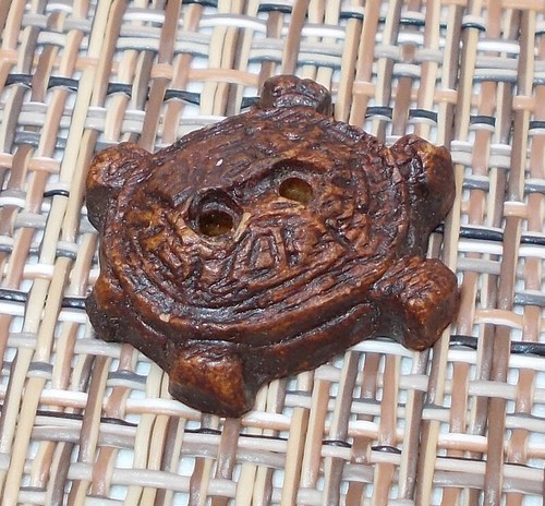 Vintage Burwood Syroco Molded Wood Button 2 Hole Realistic TURTLE 7/8 Scarce - 第 3/12 張圖片