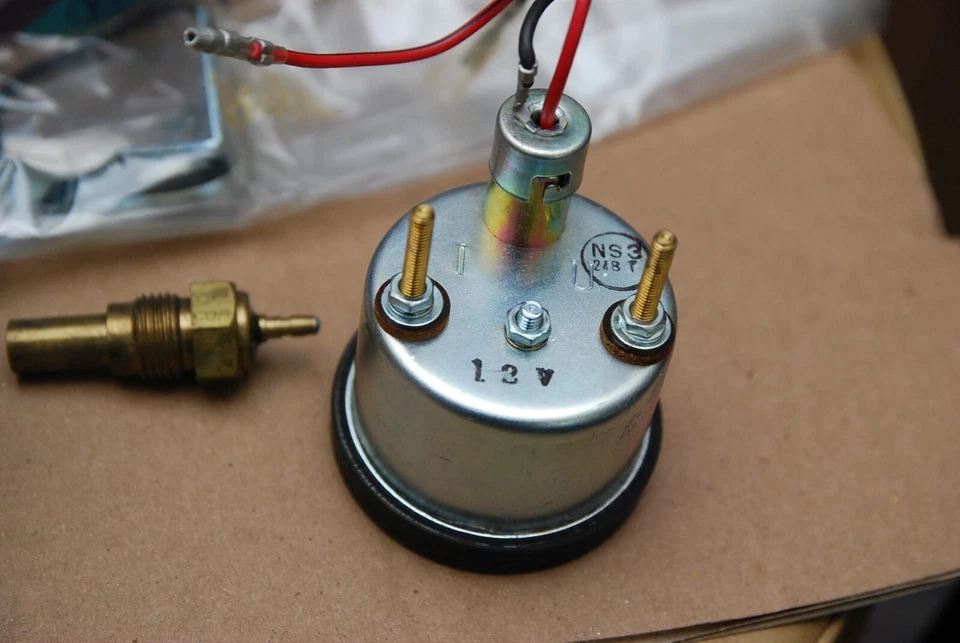 Medidor de temperatura del agua vintage FD Japón 12V para Nissan Toyota Datsun Mazda Foto 3 de 3