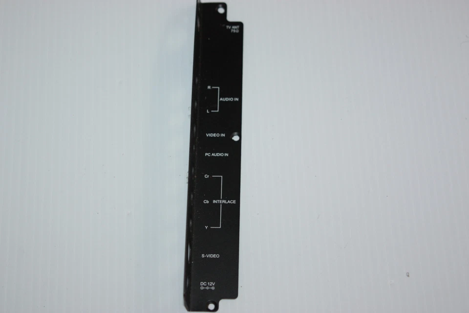 Bisel de cubierta de entrada de conector coaxial de video AV--Coby TF-TV1700 17" LCD TV Foto 2 de 3