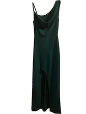 Beautiful Long Dress Size 6 New With Tags From Pretty Little Things