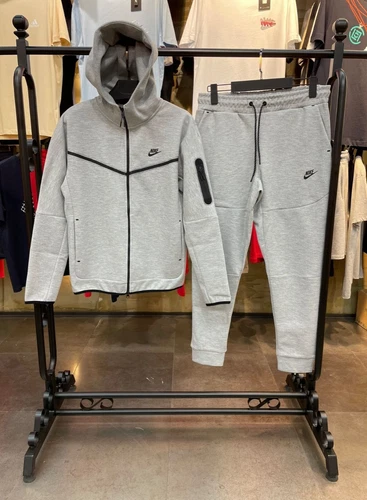 Nike Tech Fleece Tracksuit Set Negro Gris in Guatemala at GTQ 1481 Rating 5