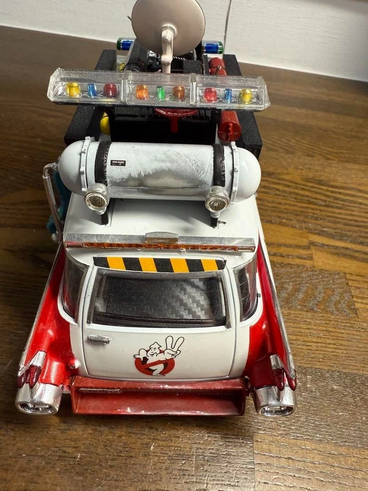 Hot Wheels Elite 1:18 Cadillac Ghostbusters II ECTO 1A X5470 modelos diecast EE. UU. Foto 2 de 4