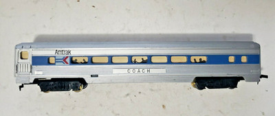 AMTRAK PASSENGER COACH TRAIN. HO SCALE. - 102