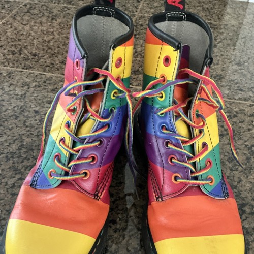 Botas con cordones Dr. Martens 1460 Pride LGBTQ+ de cuero con puntada arco iris - para mujer 9 - Imagen 6 de 10