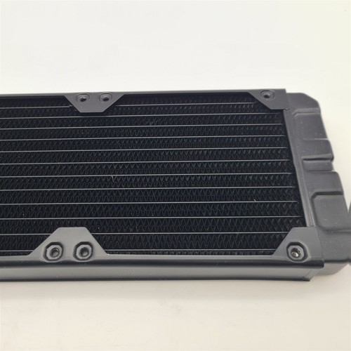 Corsair Hydro X Series XR5 360mm Water Cooling Radiator - Black (CX-9030003-WW) - Zdjęcie 4 z 6