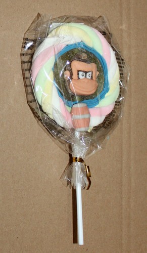 Old Donkey Kong Candy Nintendo Licensed Product 2004 very Rare - Picture 2 of 4