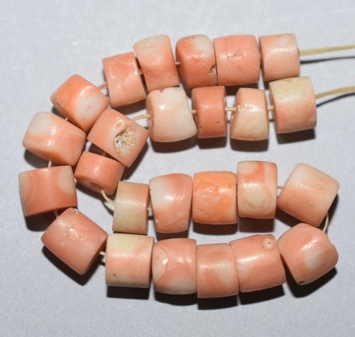 Antique Natural Light Pink Coral Beads Collected From Nigeria, African Trade - 第 5/7 張圖片