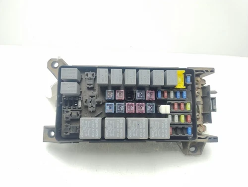 911603E070 Porta Fusibili per KIA SORENTO (BL) 2.5 CRDi EX 2006 9062623 - Foto 1 di 10