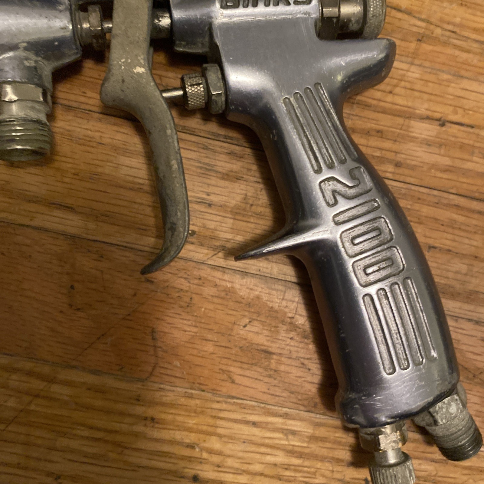 Binks Model 2100 Conventional Spray Gun