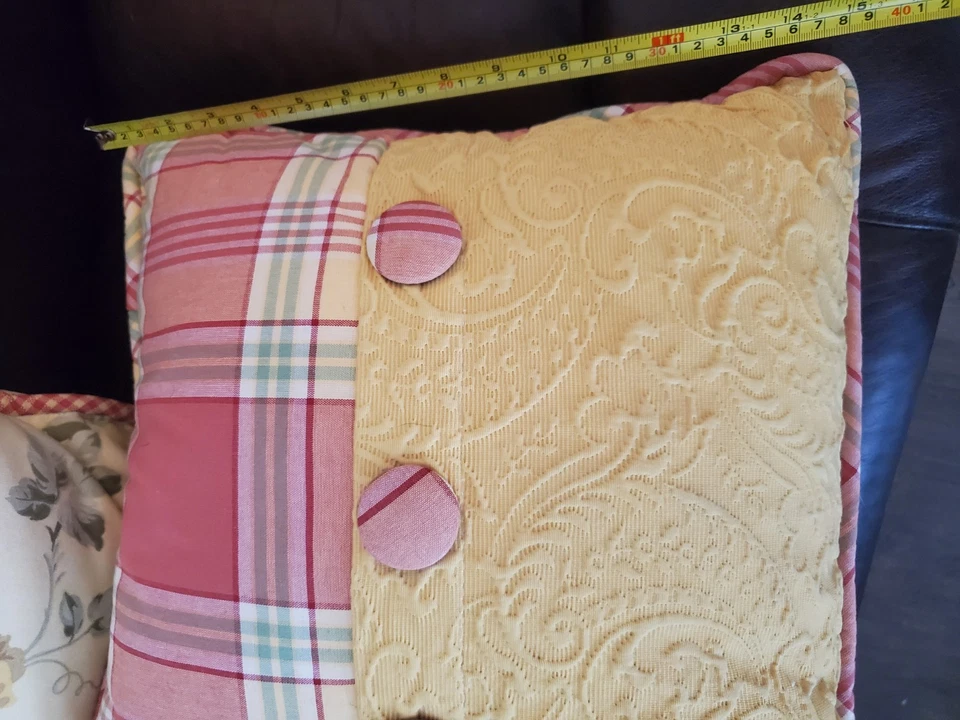 VINTAGE Pair 16" Floral Plaid Throw Pillows | Quilted Cottagecore Farmhouse - Image 3 of 4