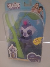 WowWee Fingerlings Baby Sloth Marge Interactive Toy, 40 Sounds 2018