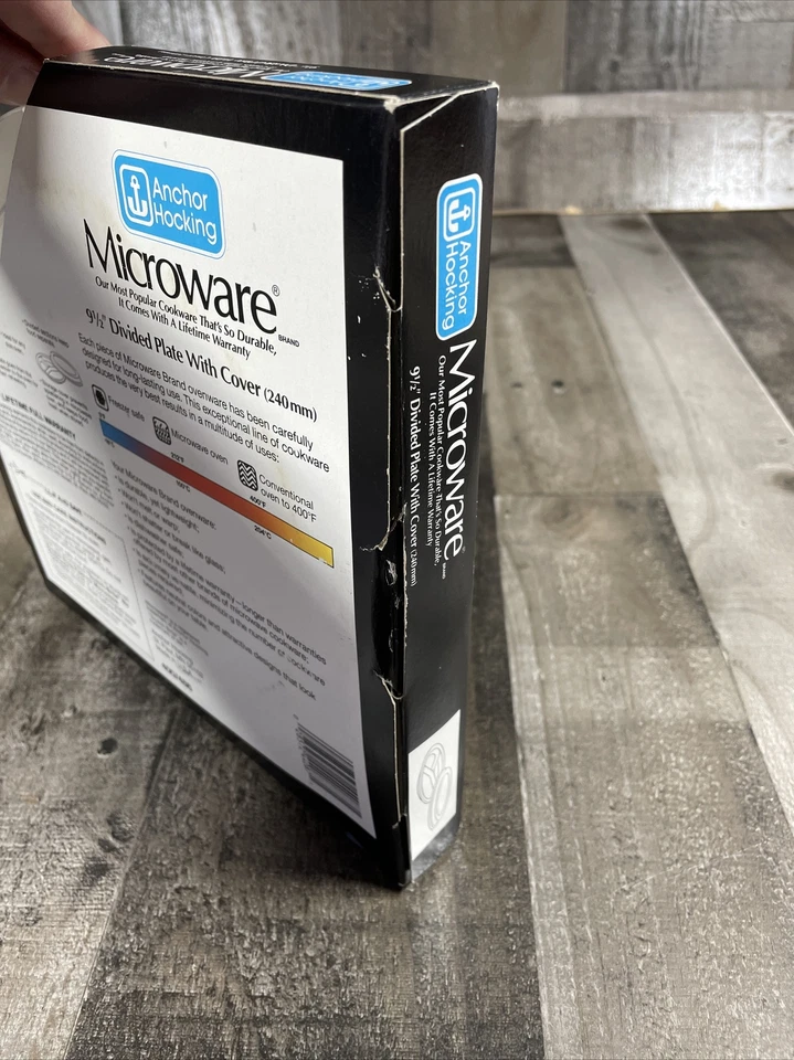 Vintage Anchor Hocking MicroWare 9.5" Divided Plate & Cover 400/486 USA Made NOS - Image 4 of 4