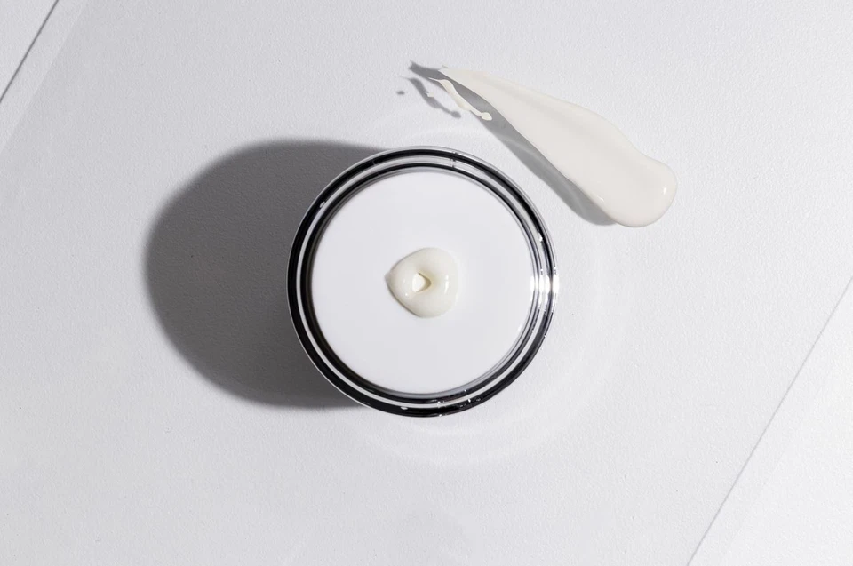 Collagen Firming Peptide Anti Aging Moisturizer - Soothing Hydrator + HA Toner - Image 3 of 4