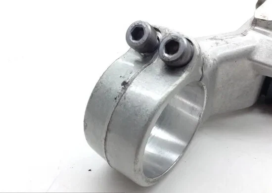 Abrazadera de horquilla inferior triple árbol inferior eje 2004 Yamaha YZF R1 1610A Foto 3 de 4