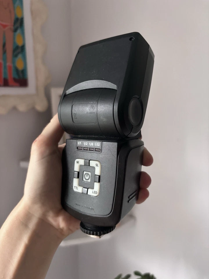 Metz Mecablitz 44 AF-2 Digital Flash for Nikon Camera - Image 2 of 4