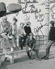 Al Jardine & Bruce Johnston signed Beach Boys 8x10 photo