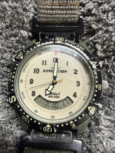 VINTAGE TIMEX EXPEDITION, Watch, Indiglo, Quartz, Army Green, 50 MR, Runs