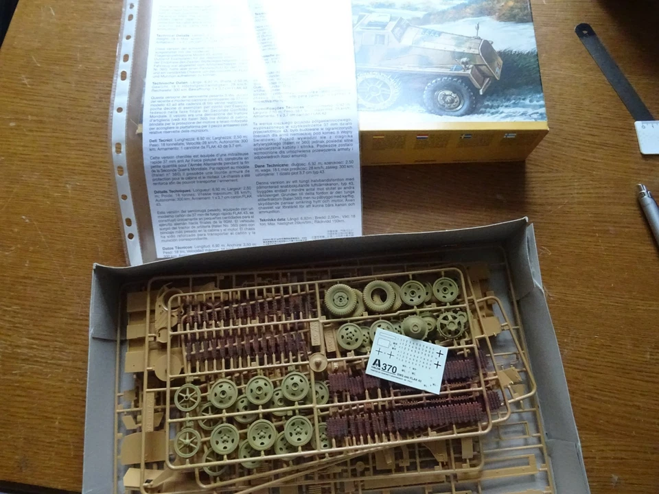 ITALERI SWS con Flak 43 1:35 - Imagen 2 de 2