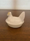 VTG Westmoreland Milk Glass/Opalescent Nesting Hen Design Candy Dish 5.5"L