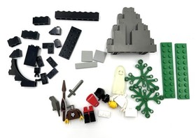 LEGO Ghostly Hideout 1596 Set 100% Complete 1993 - No Box or Instructions