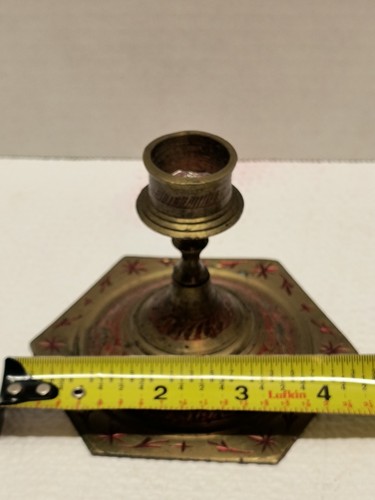 Brass Candlestick Multicolored Engraved Design, Botton Signed India 404M Vintage - Picture 10 of 10