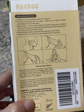 Portable 4oz Manual Breast Pump - Effortless and Quiet Collection for Busy Moms