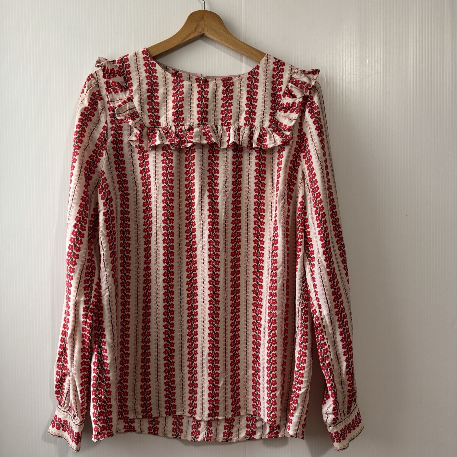 Boden Effie Long Sleeve Blouse Ivory Red Floral Trellis Pattern Ruffle Sz 10 Top
