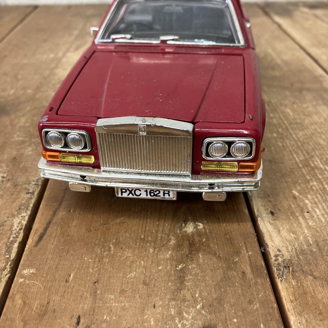 Burago Tin Toy Car Rolls Royce CAMARGUE 1/22 scale F/S FEDEX Burago Tin Toy Car Rolls Royce CAMARGUE 1/22 scale F/S FEDEX