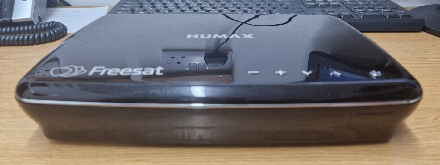 Humax HDR1100S 500GB Freesat Recorder ** Working Please see