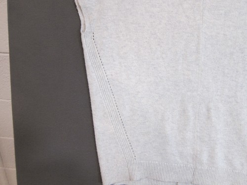 Old Navy Dolman V Neck Tee Vest Sweater Women's Size Small - Picture 4 of 6