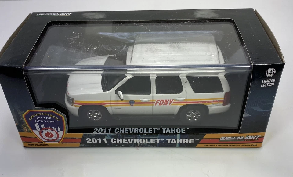 GREENLIGHT 1/43 Scale 2011 Chevrolet TAHOE”FDNY VERSION”CITY OF NEW YORK FIRE - Image 2 of 4