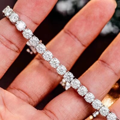 17.6 TCW Round Cut Moissanite 4 Claws Beautiful Bracelet 14K White Gold Plated