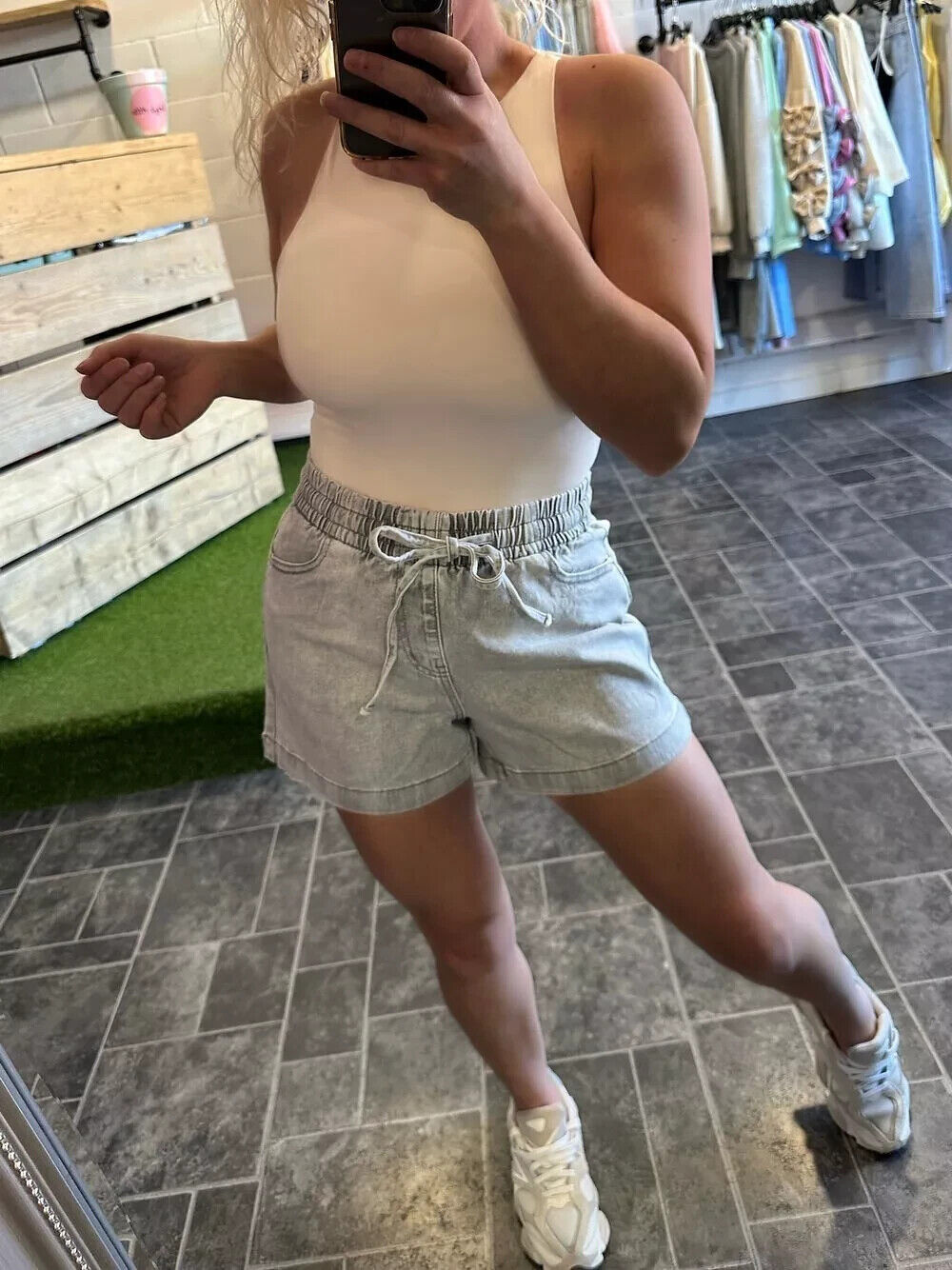 Picture 4 of 10