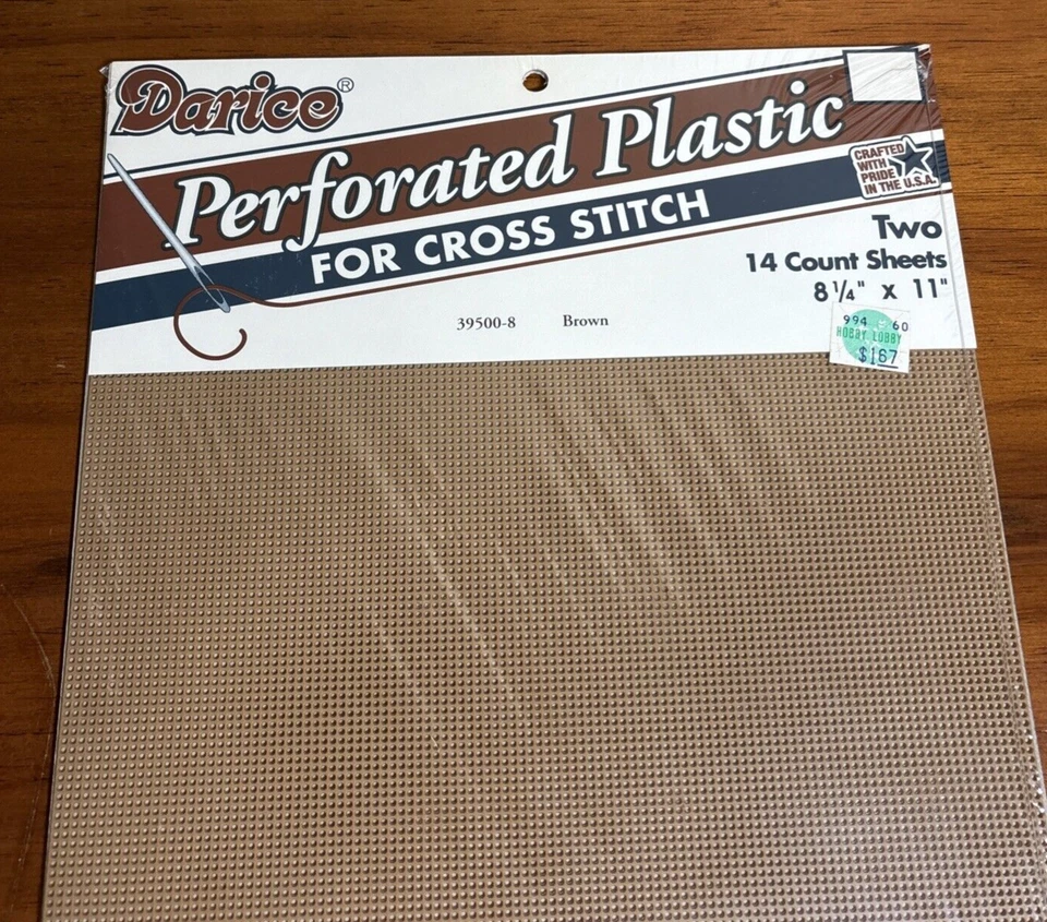 Darice Plástico Perforado 2 Hojas 14 Unidades Marrón 8 1/4" x 11" Nuevo Foto 2 de 4