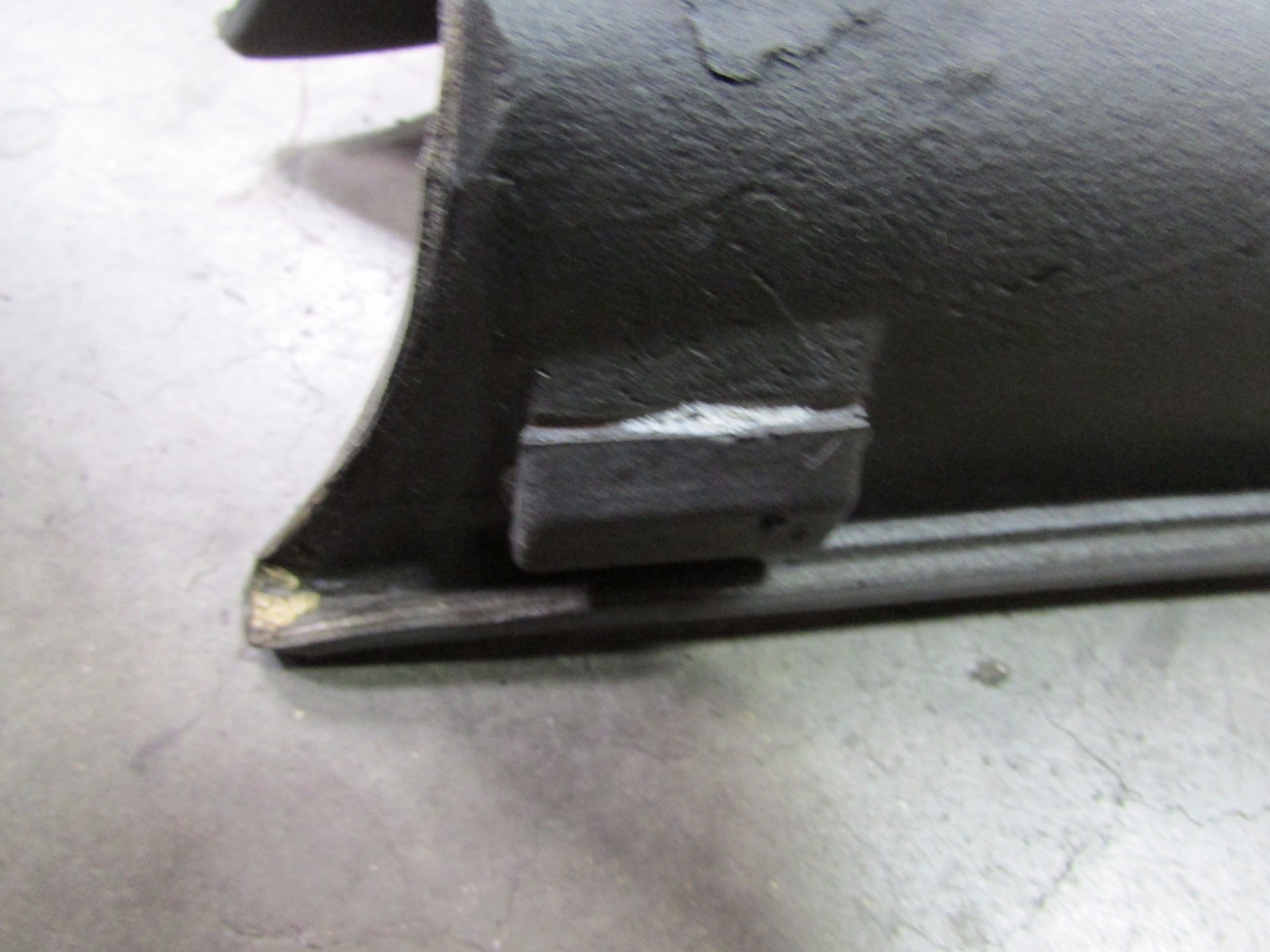 Maserati Quattroporte, Center Console Trim, Grey, Some Scuffs, P/N 981307516